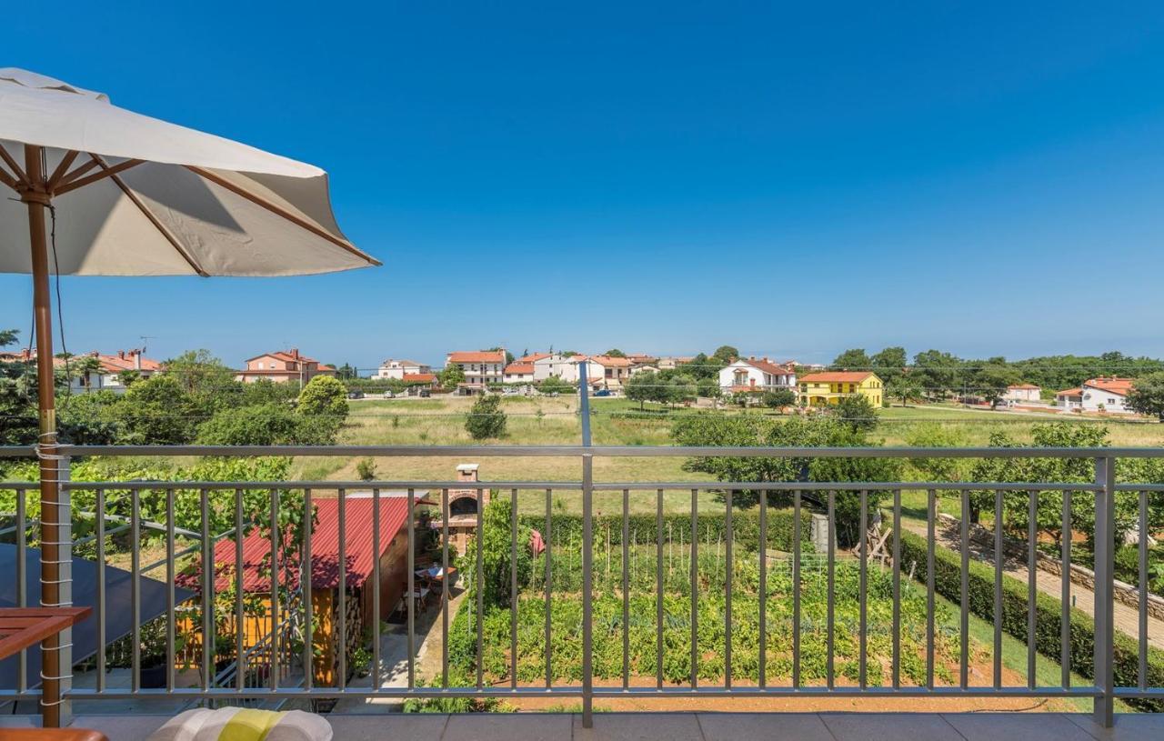 Apartment Nensi Poreč Exteriör bild