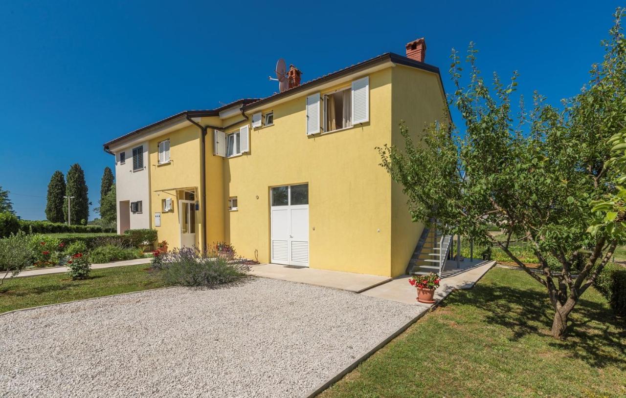 Apartment Nensi Poreč Exteriör bild